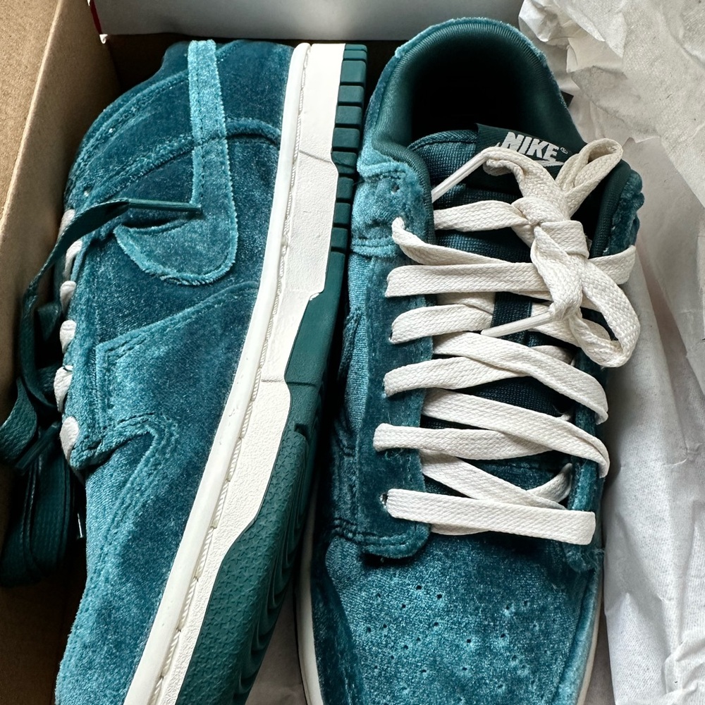NWT Nike Dunk Low in Atomic Teal